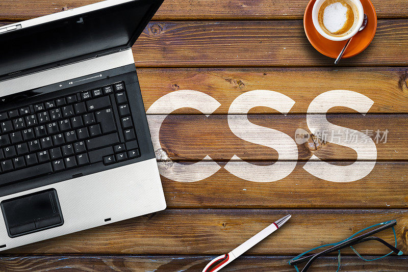 Word CSS在木桌和笔记本电脑上